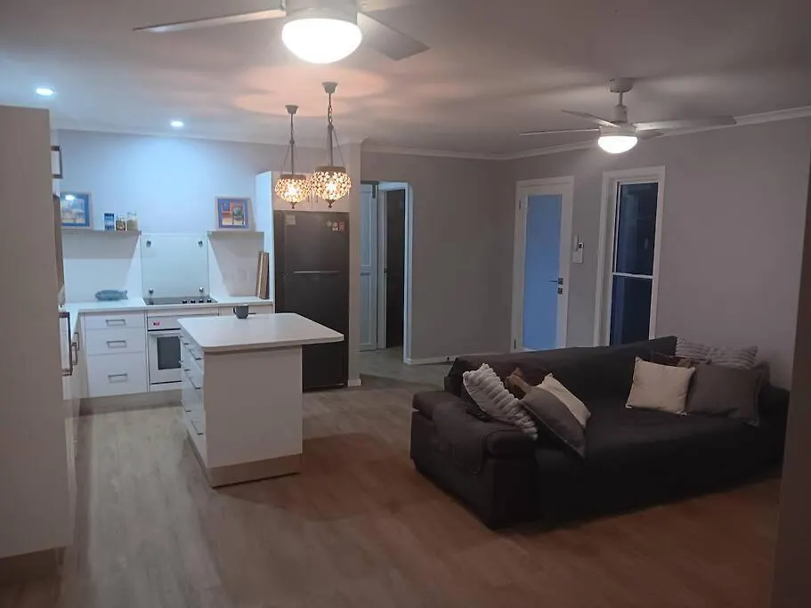 Anglers Retreat Villa Cardwell Holiday home