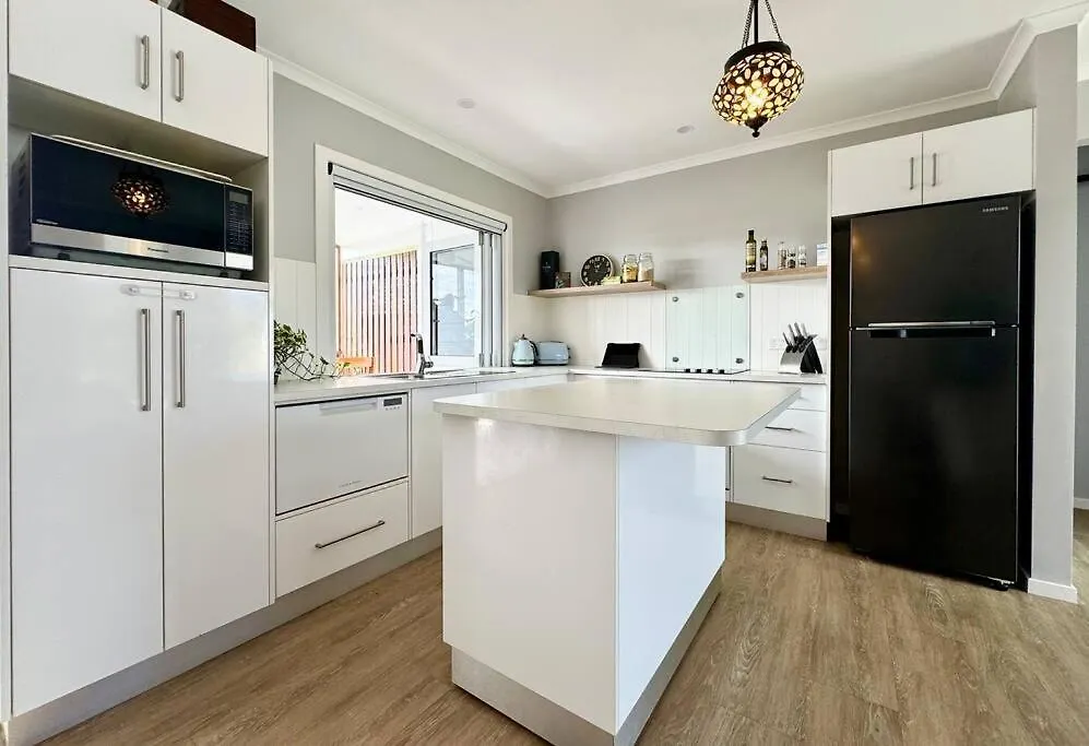 Anglers Retreat Villa Cardwell Holiday home