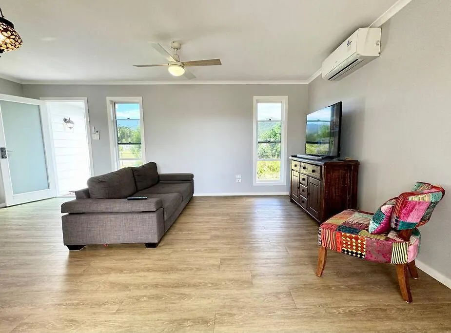 Anglers Retreat Villa Cardwell Holiday home